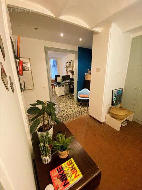 Commerce à MARSEILLE-6E