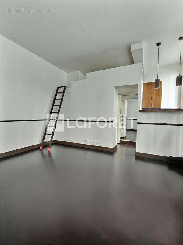 Appartement à NEUILLY-SUR-SEINE