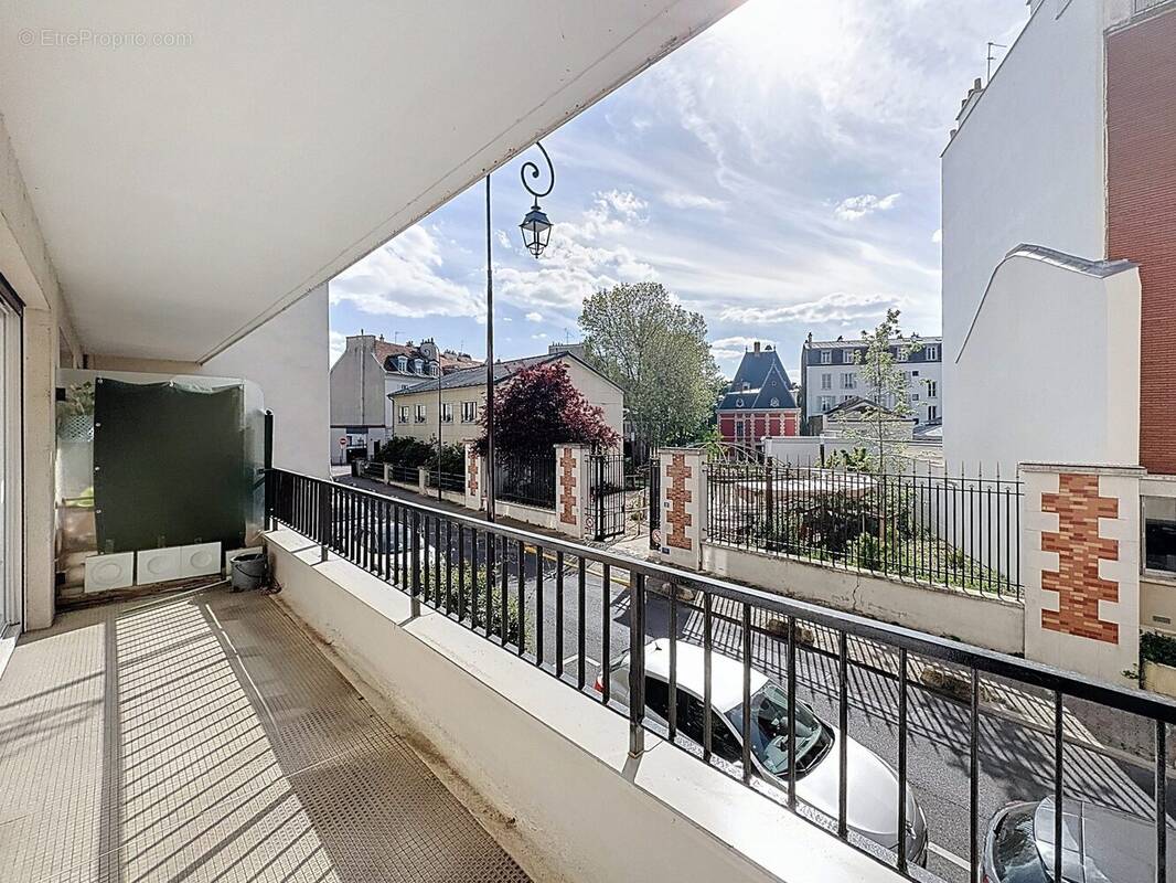 Appartement à CHARENTON-LE-PONT