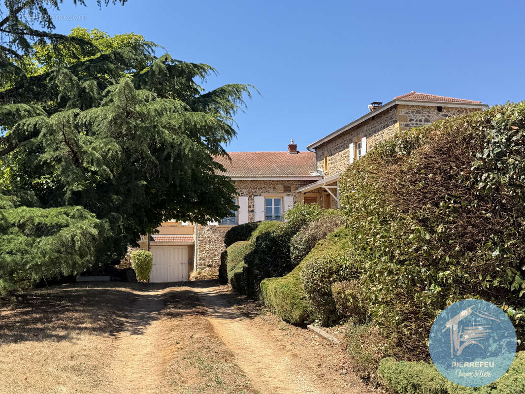 Maison en Pierres Dorées 150m2 au calme avec vue et sans vis-à-vis - SAINT VERAND - photo 16