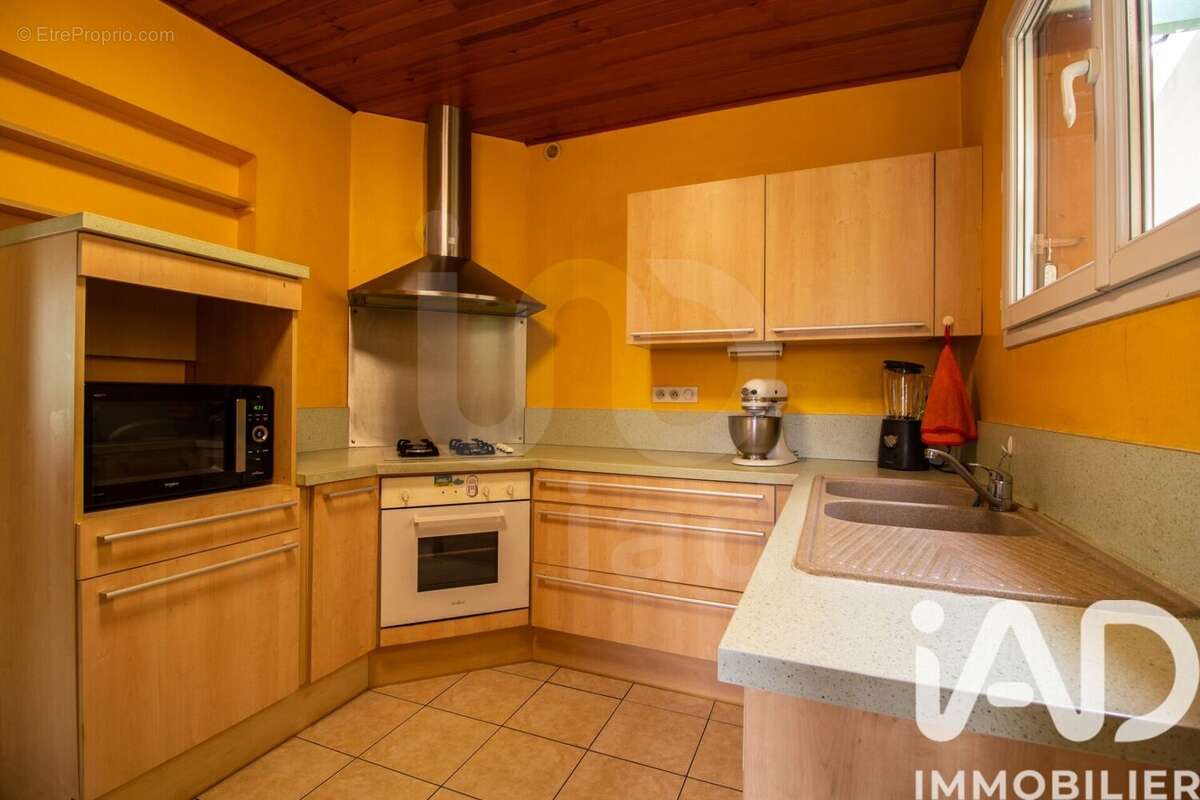 Photo 5 - Maison à SAINT-JULIEN-EN-BORN