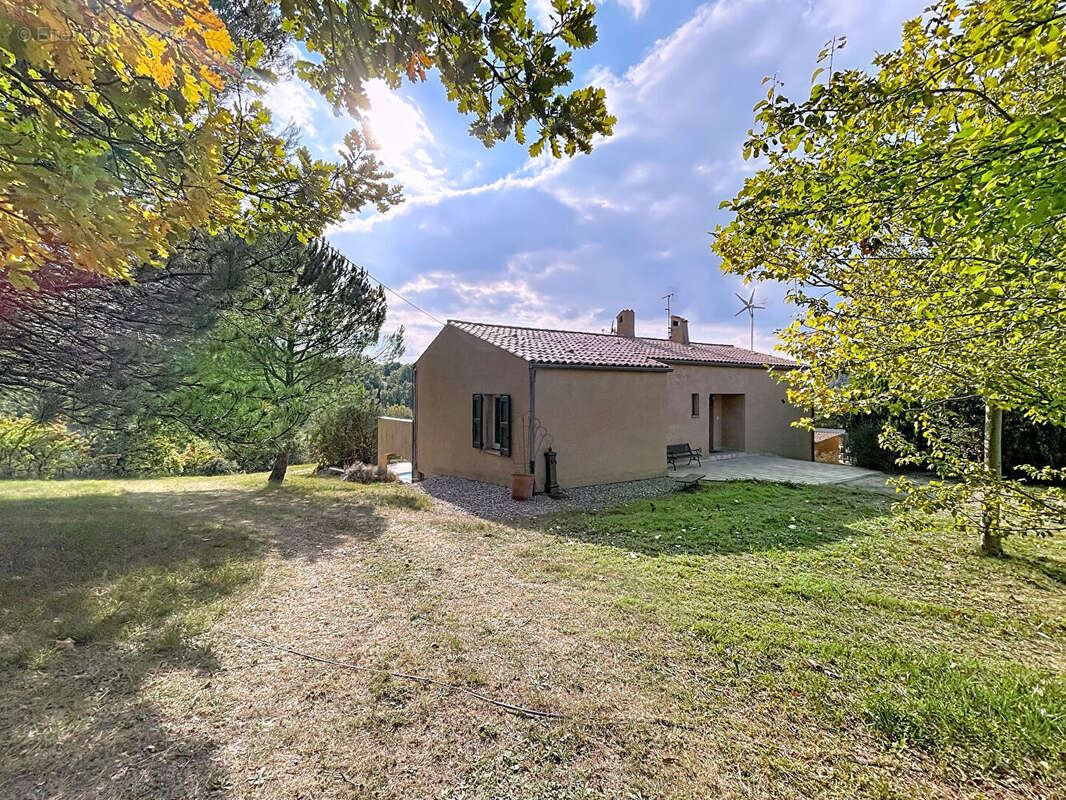 Maison à MONTAGNAC-MONTPEZAT