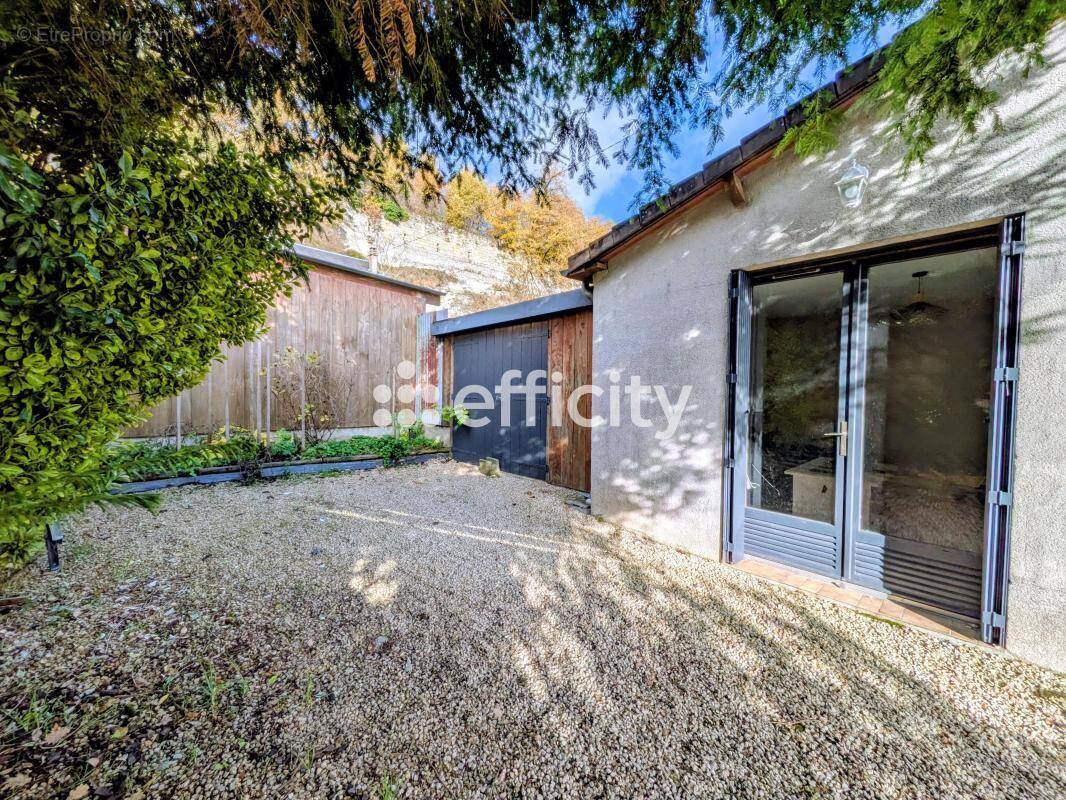 Maison à CINQ-MARS-LA-PILE