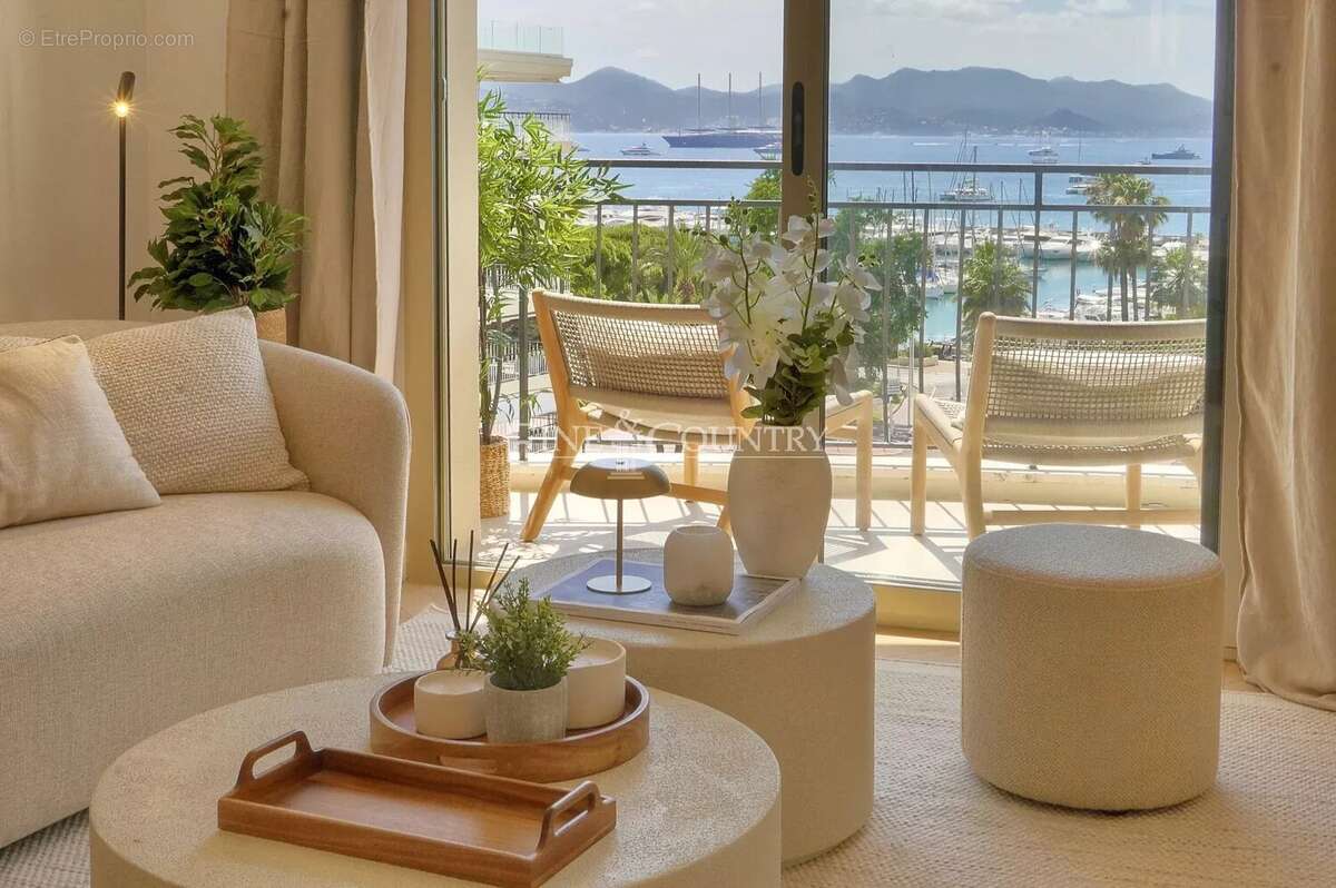 Appartement à CANNES