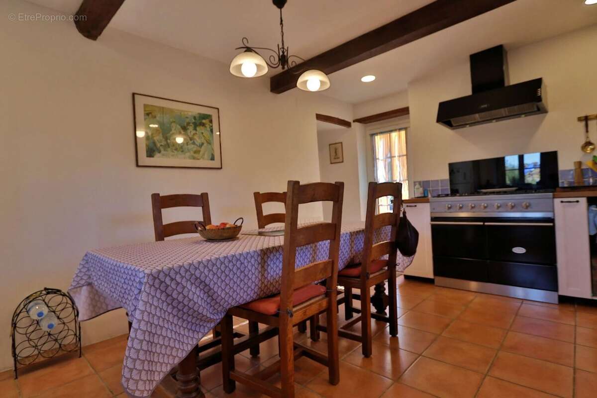 Maison à TRIE-SUR-BAISE