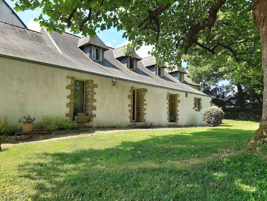 Maison à PLOGONNEC