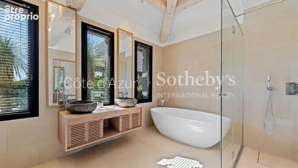 Grimaud Beauvallon, villa contemporaine avec piscine et vue mer à proximité du golf - photo 11