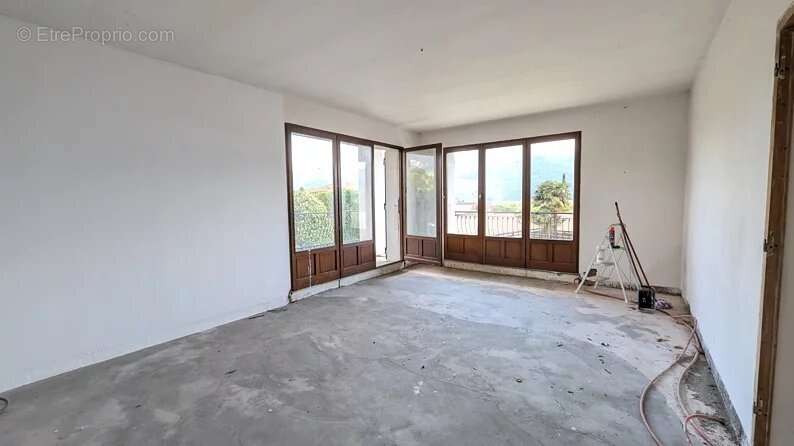 Maison à SAINT-ISMIER