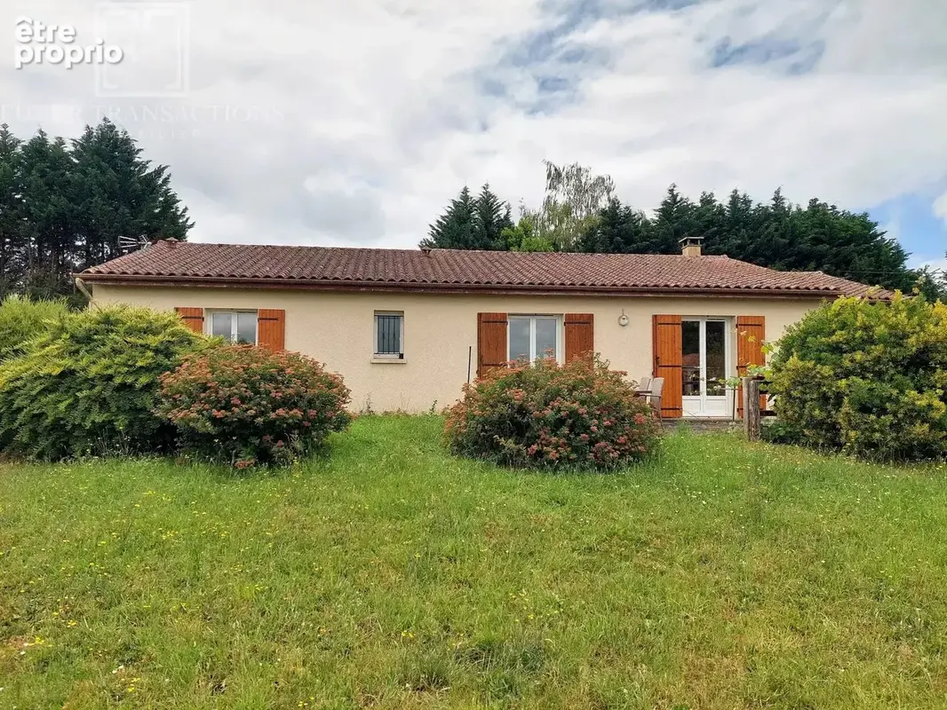 Plain pied sur 2350 m² - photo 10