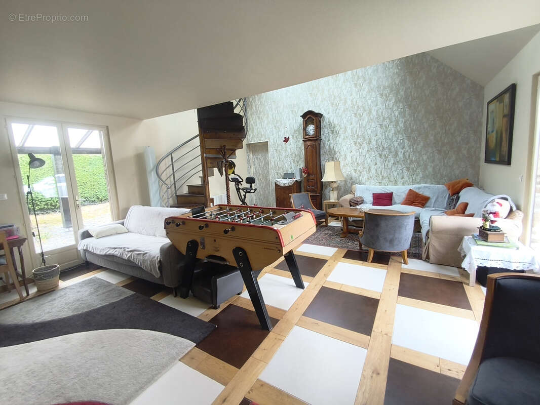 Maison à SAINTE-CECILE