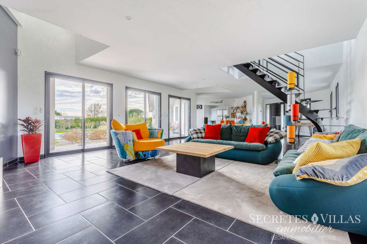 Maison à CARIGNAN-DE-BORDEAUX