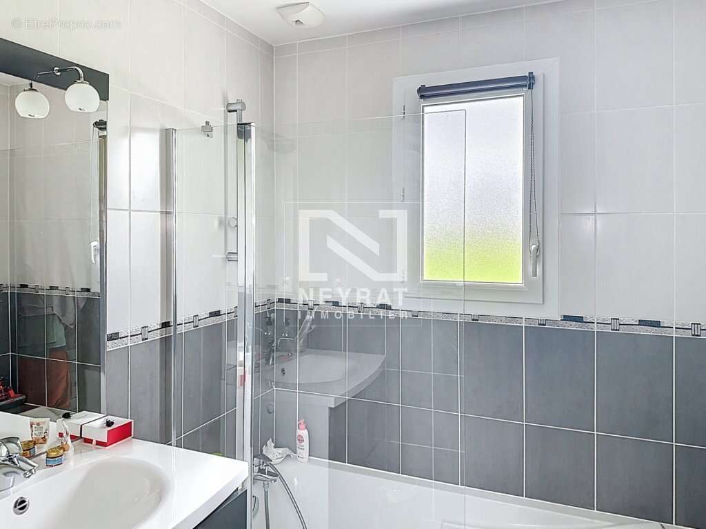 Maison à PARAY-LE-MONIAL