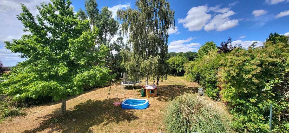 Maison 97 m² à Belhomert-Guehouville  - photo 4