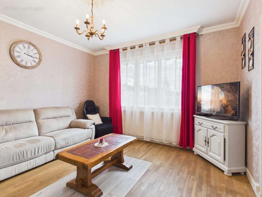 Maison à ROMILLY-SUR-SEINE