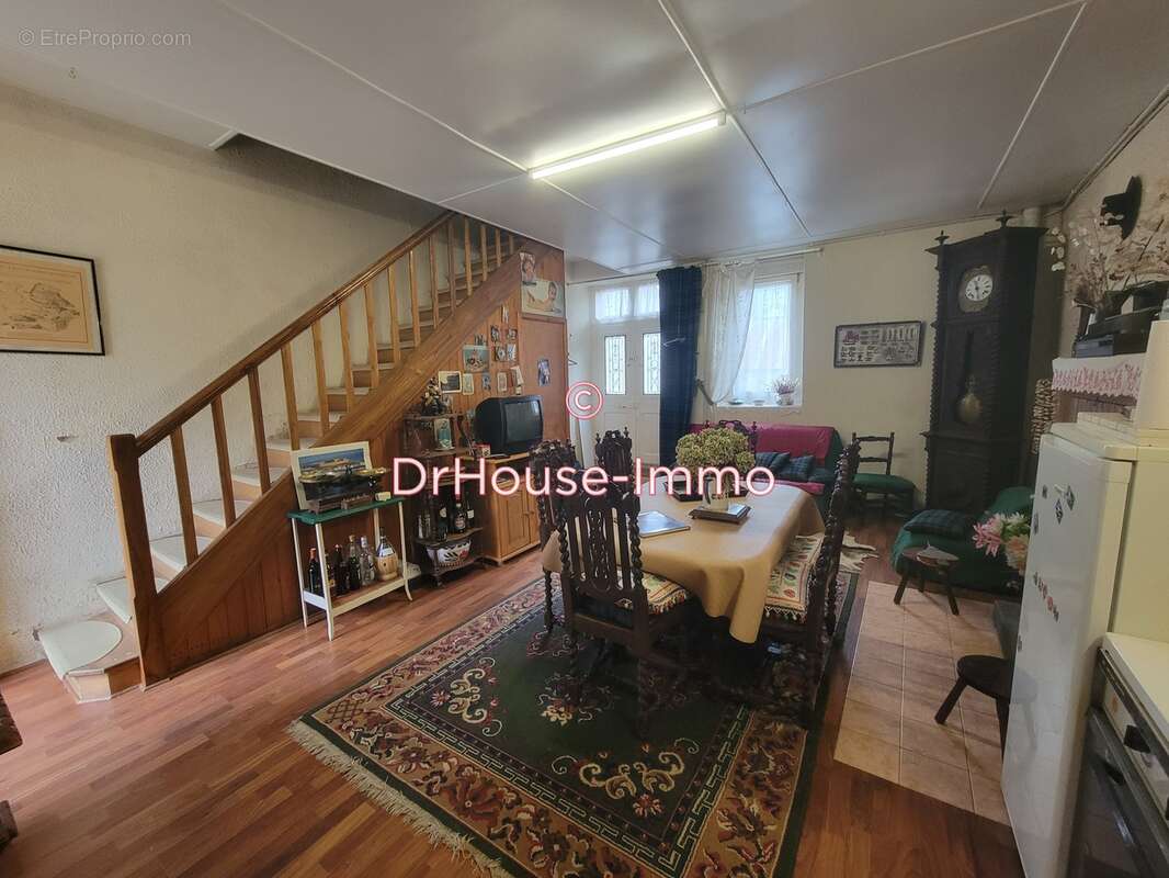 Maison à LE VIVIER-SUR-MER