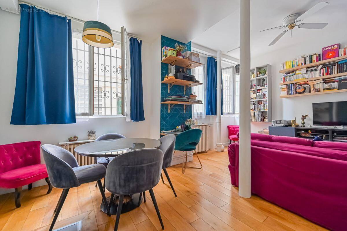 Appartement à PARIS-18E