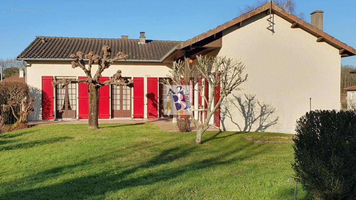 Maison à LA ROCHEFOUCAULD