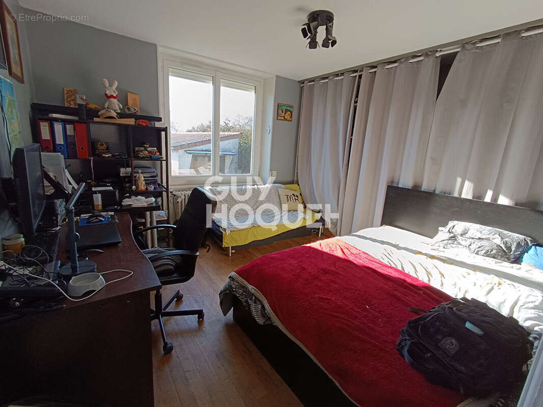 Maison à NOIRETABLE