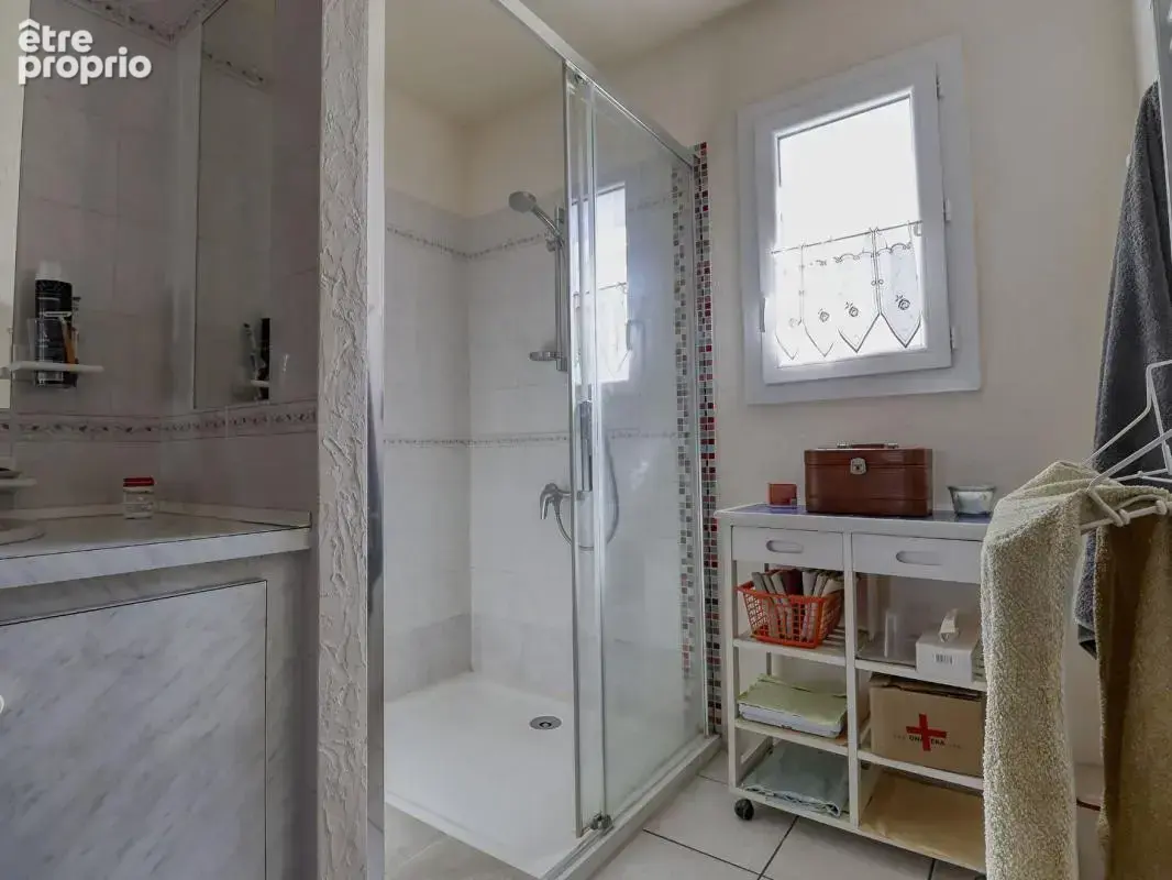 Maison familiale 4 chambres avec jardin, garage et terrain piscinable - photo 13