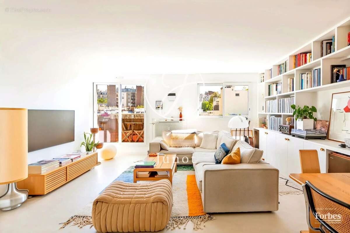 Paris 18e - MARCADET / LAMARCK - Appartement - 3 pièces - 80,03m² Carrez - 2 chambres -  Terrasse et 2 balcons de 29m² - Dernier - photo 15
