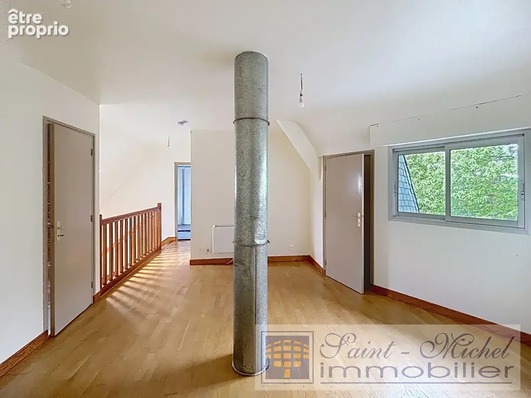 LOCUNOLÉ au bourg, maison de 116 m² avec jardin - photo 7