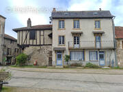 Maison à PEYRUSSE-LE-ROC