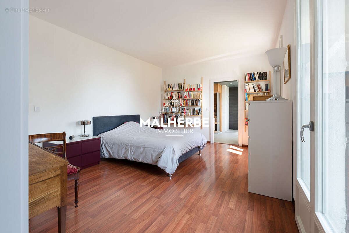 Sur les hauteurs : tres belle maison independante et familiale - photo 12