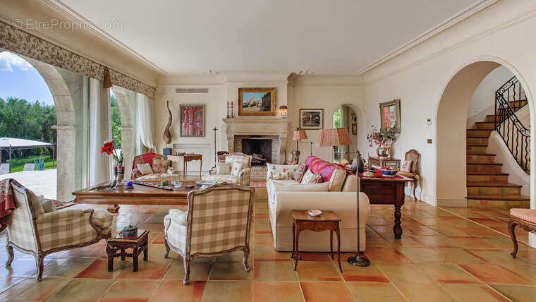 Prestigieuse Propriété à Chateauneuf de Grasse - photo 20