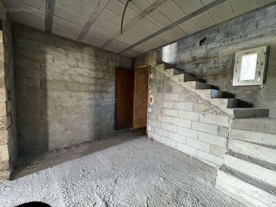 Maison à CHATEAUNEUF-SUR-ISERE