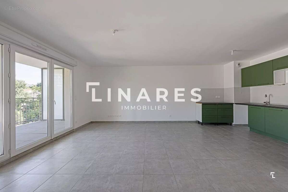 Appartement à MARSEILLE-9E