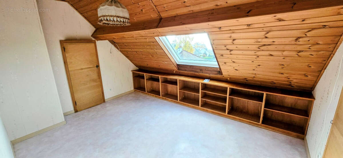 Maison à BELLENEUVE