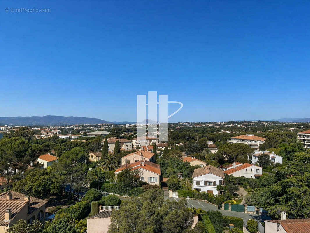 Appartement à SAINT-RAPHAEL