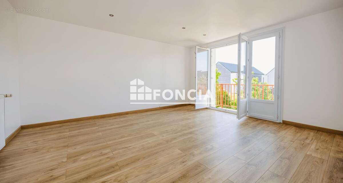 Appartement à BREAL-SOUS-MONTFORT