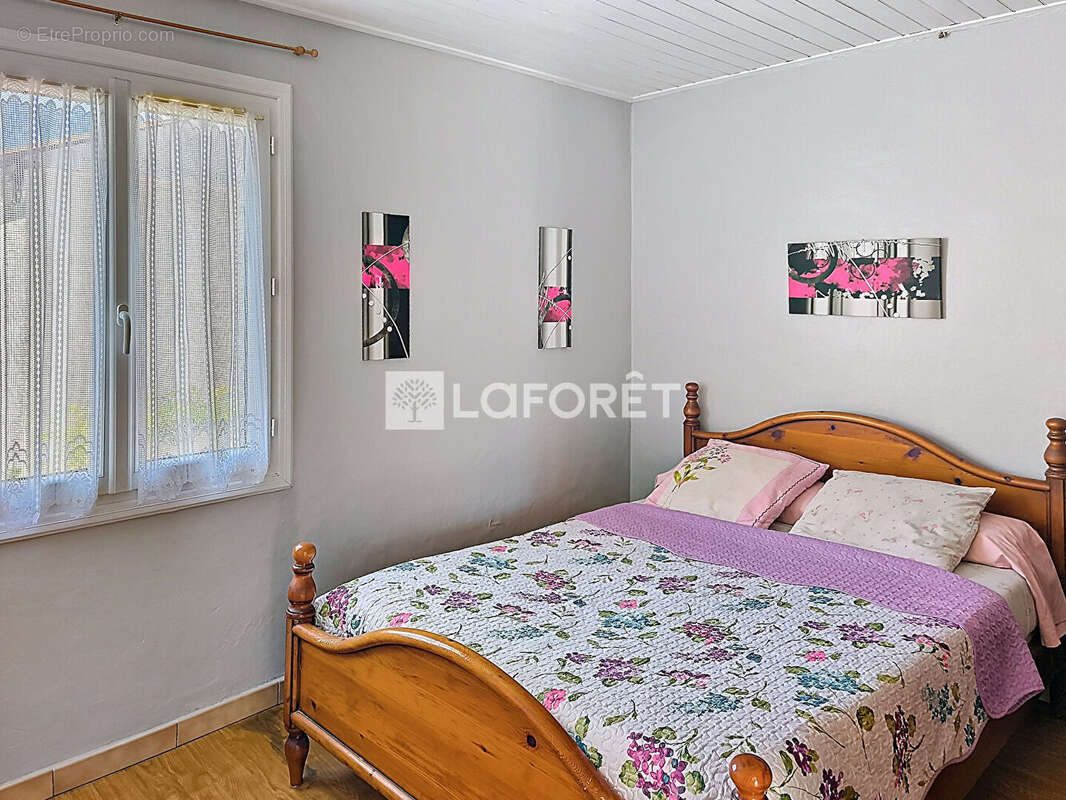 Maison à COMMEQUIERS