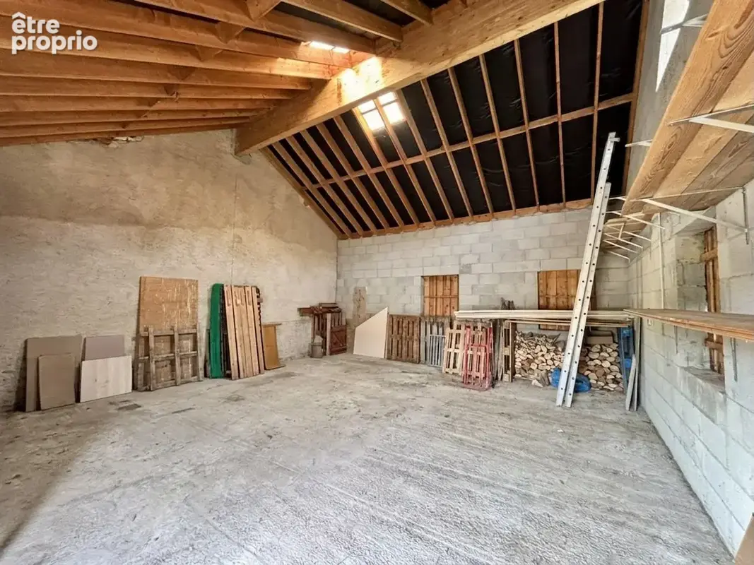 Ferme de caractère avec 2 logements et terrain - photo 11