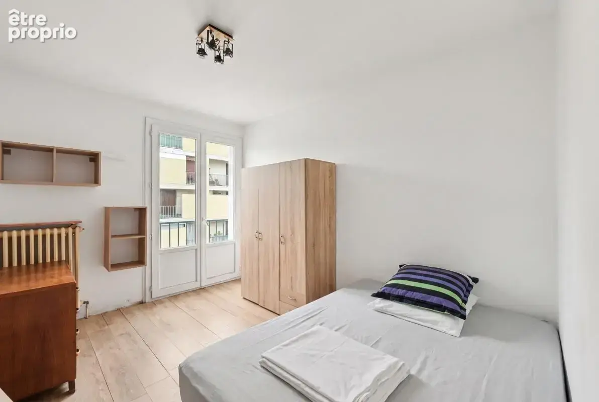 COLOMIERS – Grand T3 traversant de 77 m² avec ascenseur, véranda et balcon et double exposition - photo 8