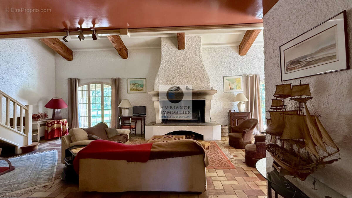 Maison en campagne dans un cadre verdoyant - photo 8