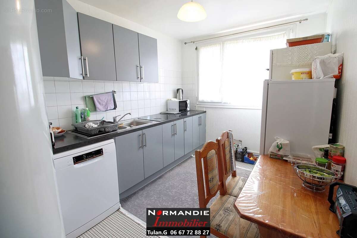 Appartement à SAINT-ETIENNE-DU-ROUVRAY