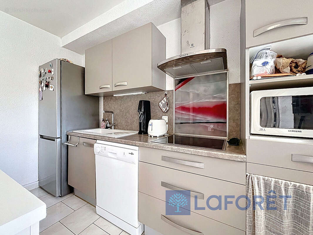 Appartement à SIX-FOURS-LES-PLAGES