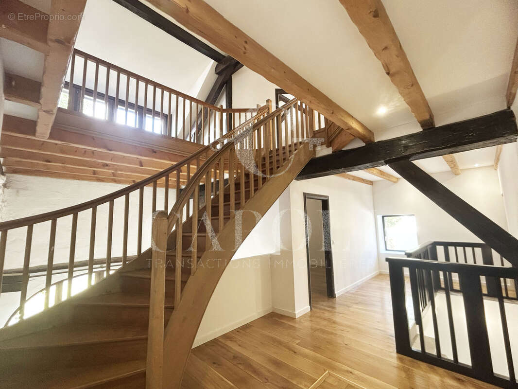 Maison à VILLY-LE-PELLOUX