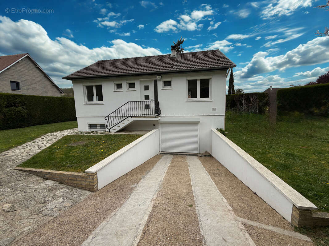 Maison à PACY-SUR-EURE