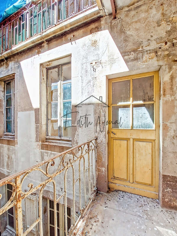 Ensemble immobilier à réhabiliter - Opportunité investisseurs - Centre-ville de Millau - photo 5