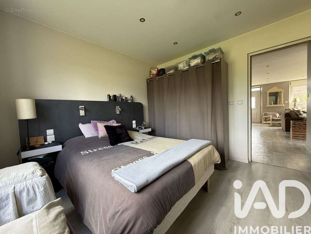 Maison 192 m² à Centres  - photo 8
