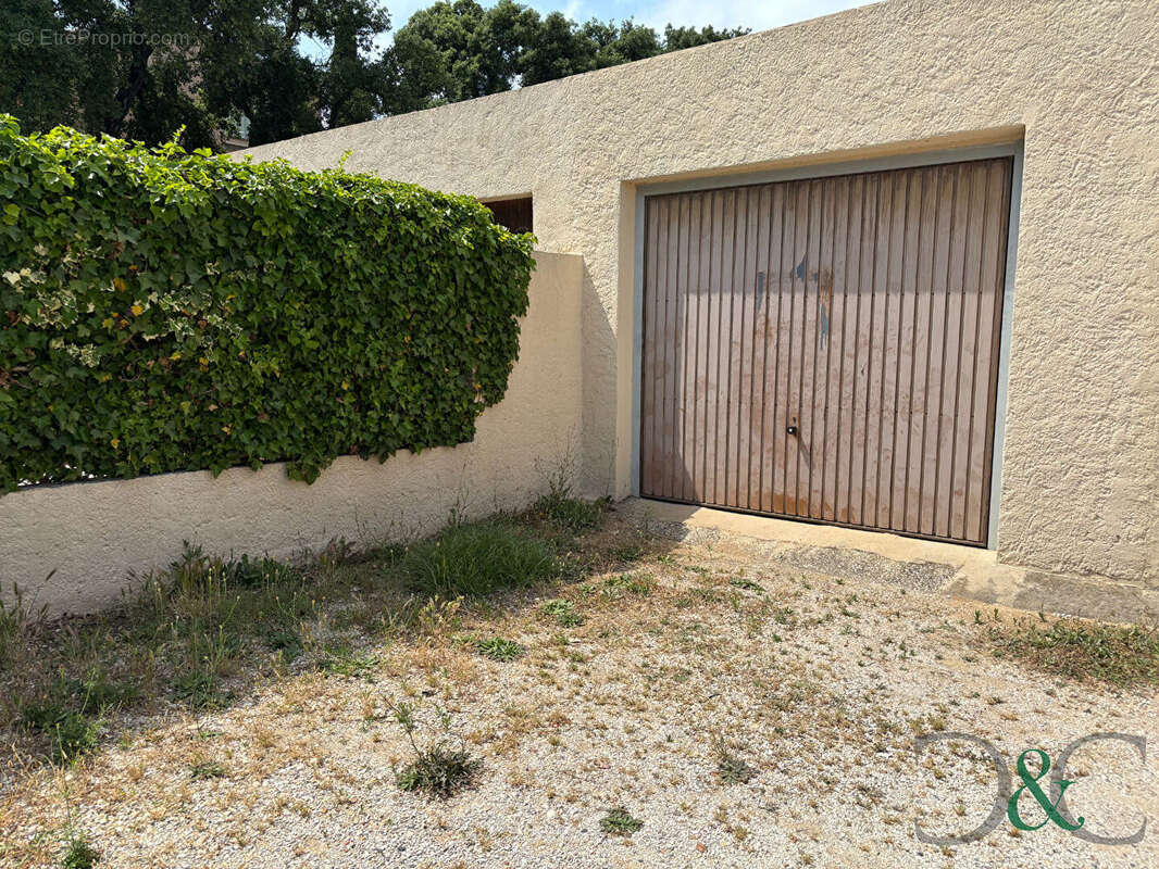 Appartement à BORMES-LES-MIMOSAS