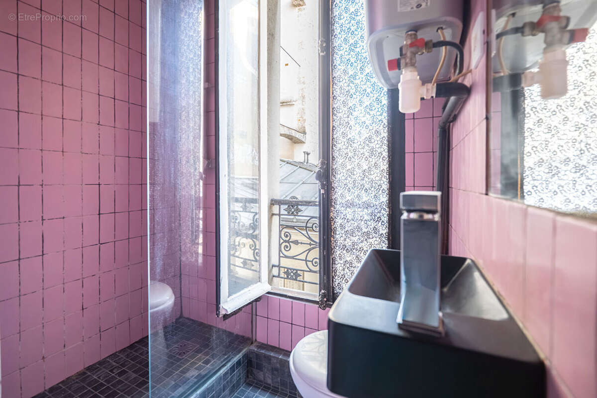 Appartement à PARIS-18E