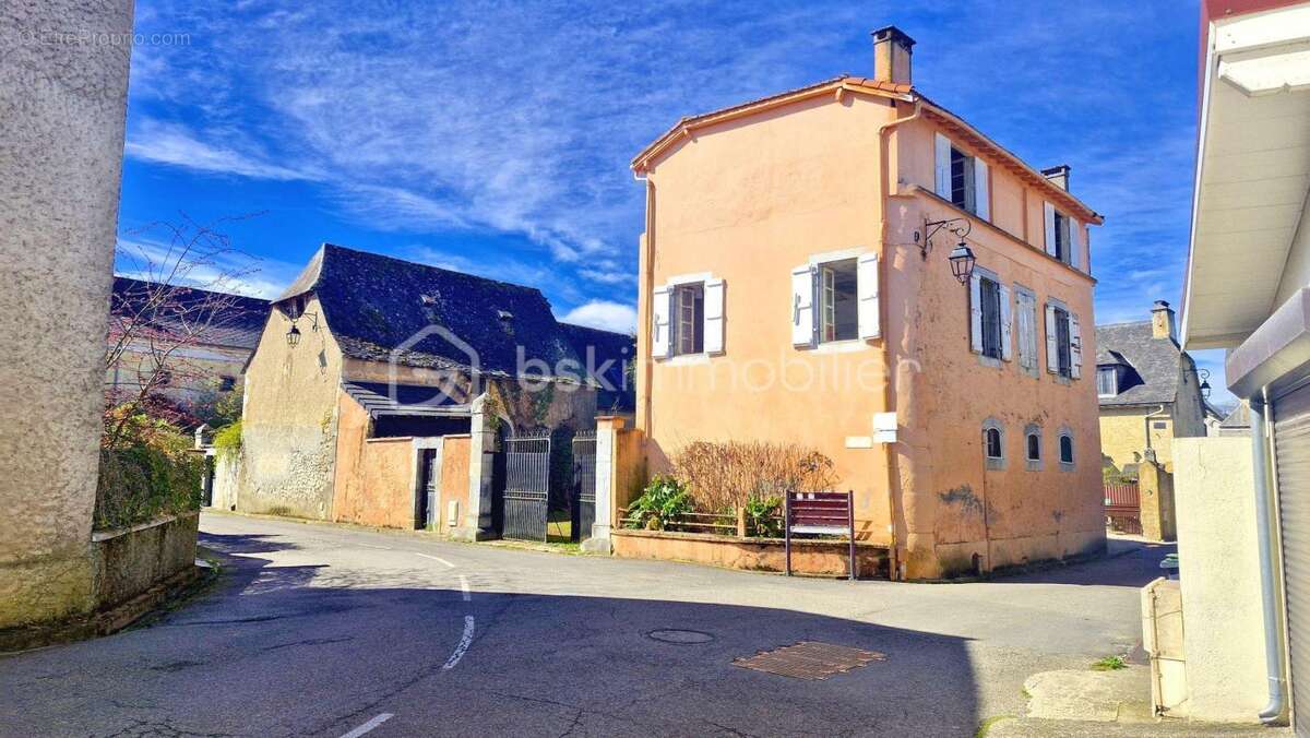 Maison à OSSUN