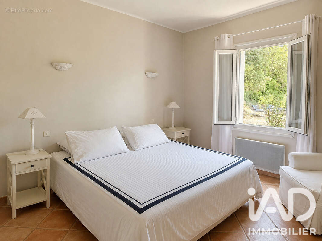 Maison 183 m² à Villes-Sur-Auzon  - photo 7