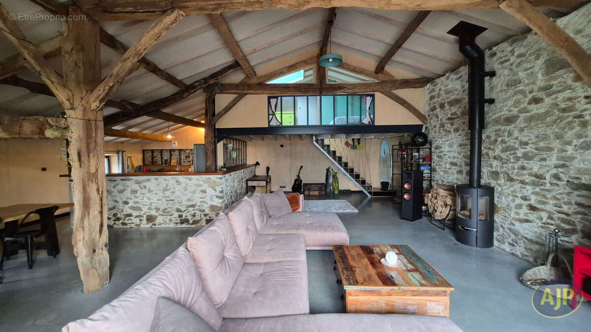 Maison à SAINT-PHILBERT-DE-GRAND-LIEU