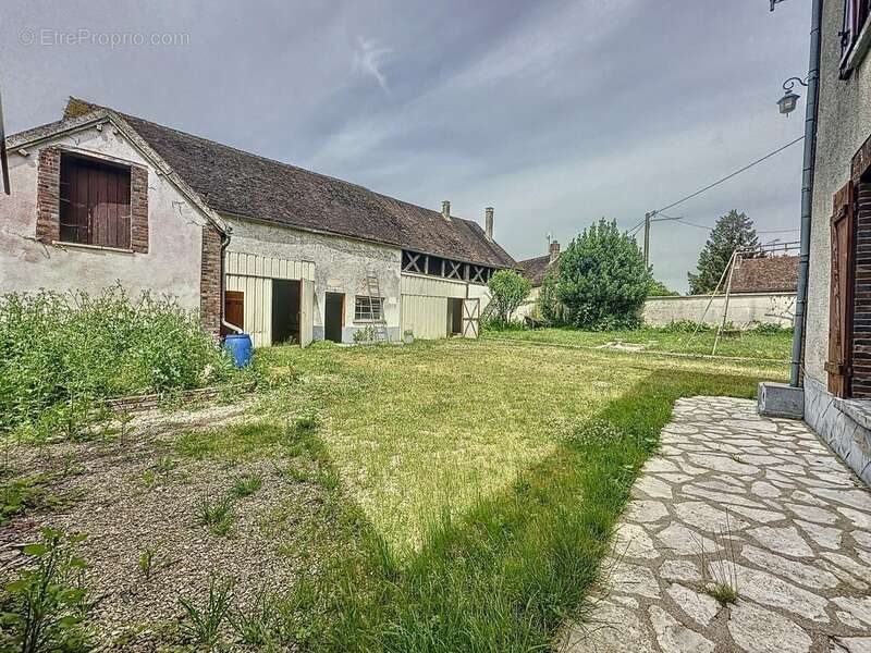 Maison à ARCES-DILO