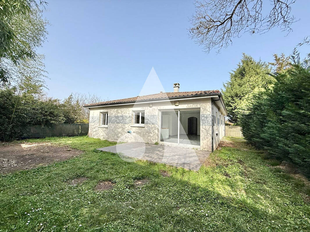 Maison à IZON